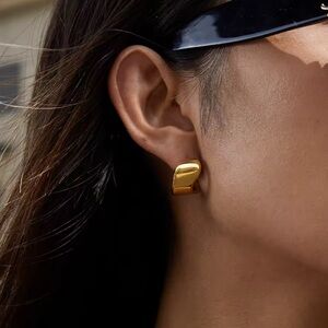 NEW 18K GOLD PLATED GEOMETRIC C-SHAPE EARRINGS